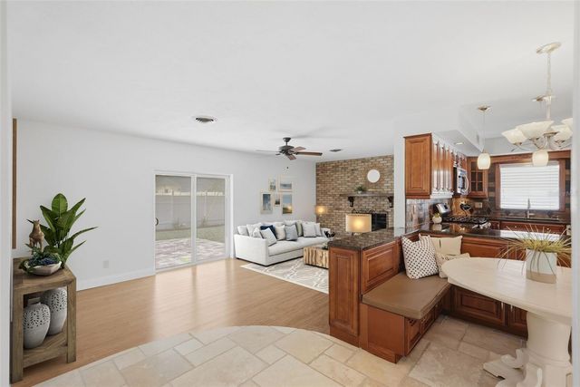 542 59TH WAY S, St Petersburg, FL 33707