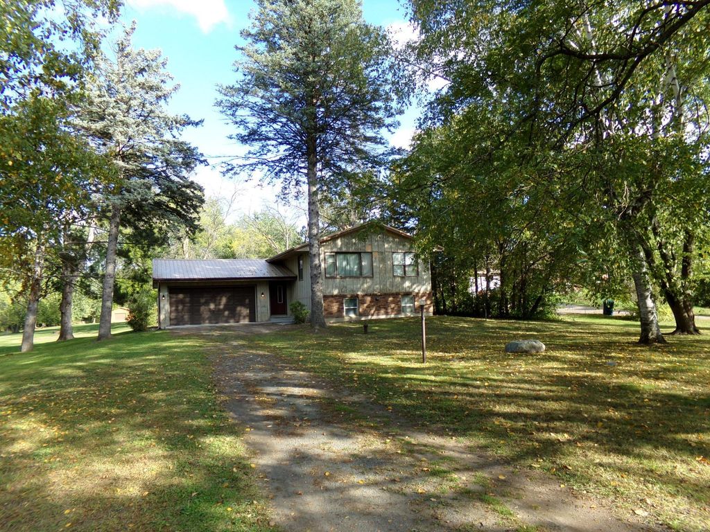 18323 Elmcrest Avenue N, Forest Lake, MN 55025 — exterior