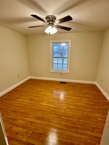 260 KY Hwy 643, Waynesburg, KY 40489