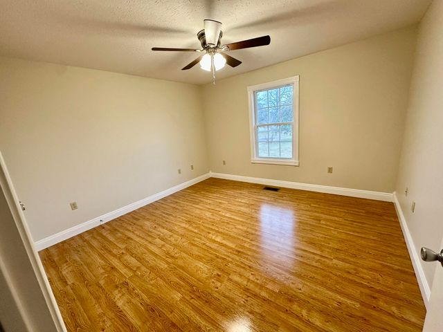 260 KY Hwy 643, Waynesburg, KY 40489