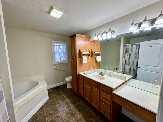 260 KY Hwy 643, Waynesburg, KY 40489