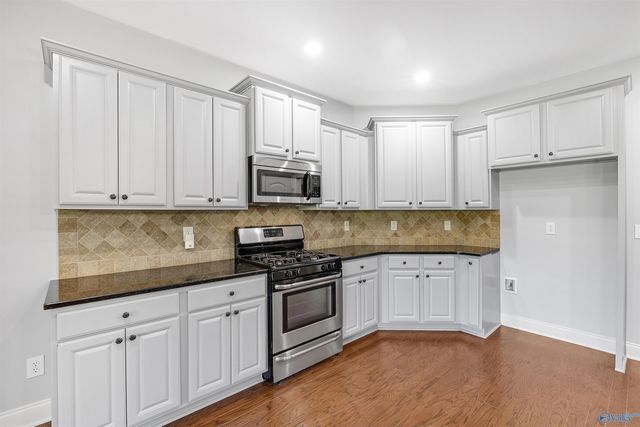 2516 Caldwell Park Court SE, Owens Cross Roads, AL 35763