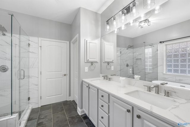2516 Caldwell Park Court SE, Owens Cross Roads, AL 35763