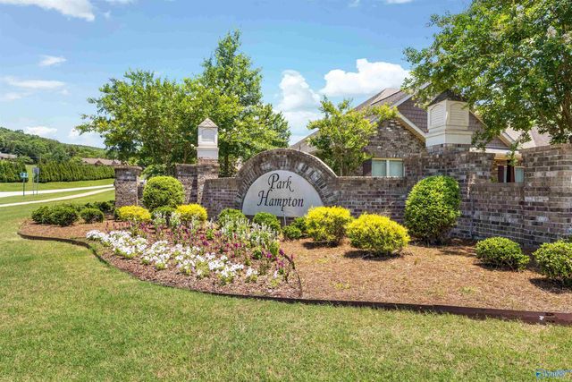 2516 Caldwell Park Court SE, Owens Cross Roads, AL 35763