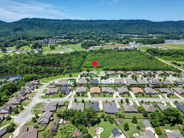 2516 Caldwell Park Court SE, Owens Cross Roads, AL 35763