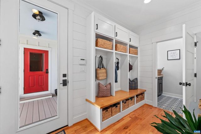 5797 ADVANCE MILLS RD, Advance Mills, VA 22968