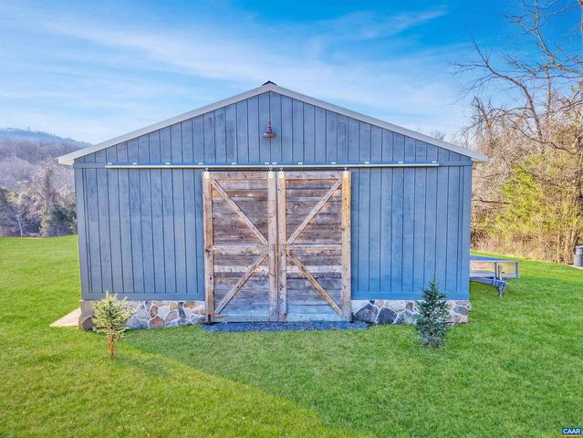 5797 ADVANCE MILLS RD, Advance Mills, VA 22968