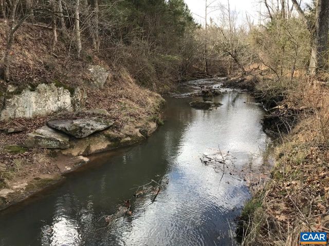 5797 ADVANCE MILLS RD, Advance Mills, VA 22968