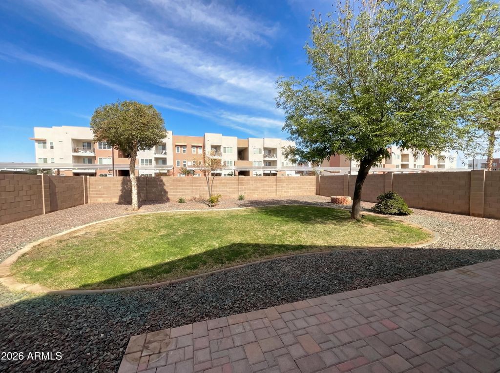 Image 17 of property listing at 25202 W JACKSON Avenue, Buckeye, AZ 85326