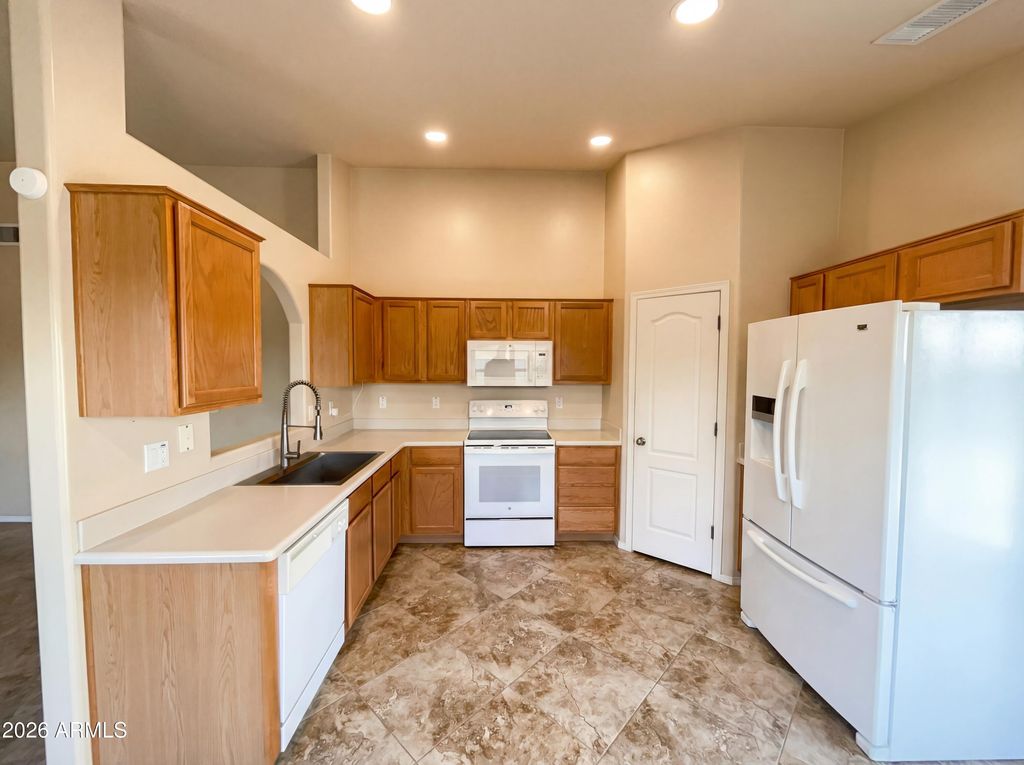 Image 2 of property listing at 25202 W JACKSON Avenue, Buckeye, AZ 85326