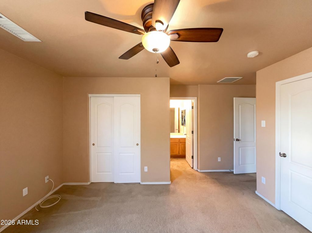 Image 4 of property listing at 25202 W JACKSON Avenue, Buckeye, AZ 85326