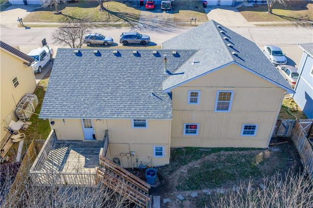 711 Brookside Drive, Warrensburg, MO 64093