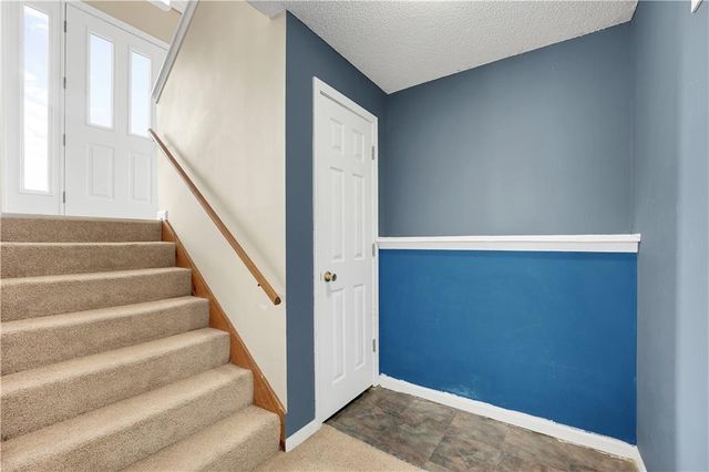 711 Brookside Drive, Warrensburg, MO 64093