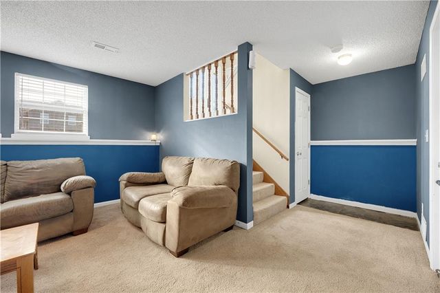 711 Brookside Drive, Warrensburg, MO 64093