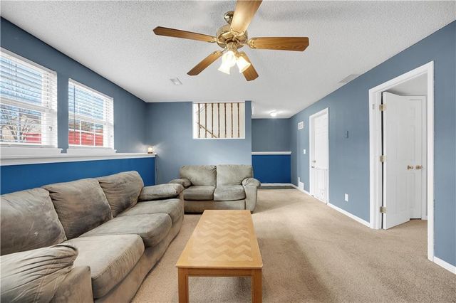 711 Brookside Drive, Warrensburg, MO 64093