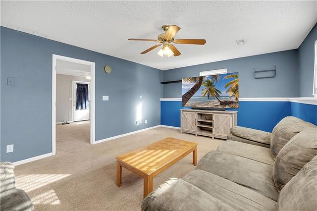 711 Brookside Drive, Warrensburg, MO 64093