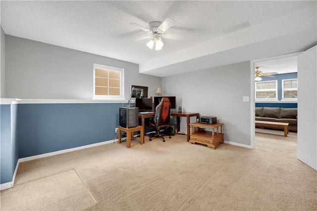 711 Brookside Drive, Warrensburg, MO 64093