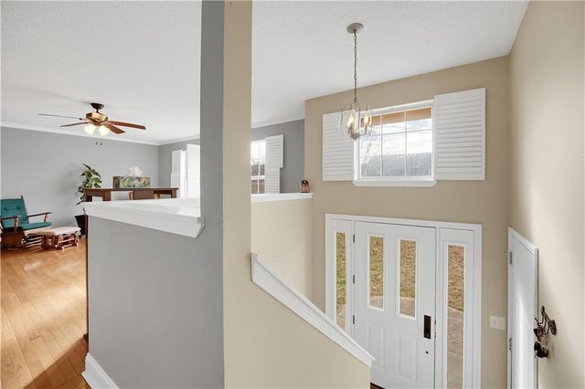 711 Brookside Drive, Warrensburg, MO 64093