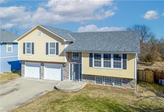 711 Brookside Drive, Warrensburg, MO 64093