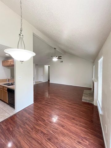 4115 Issacks Way, Sugar Land, TX 77479