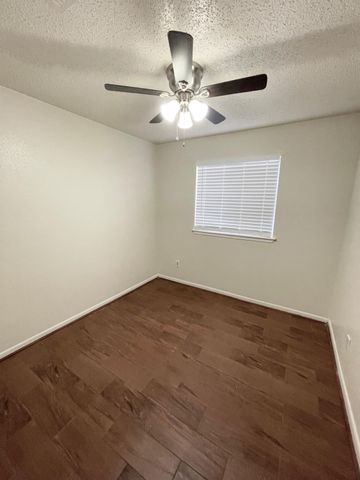 4115 Issacks Way, Sugar Land, TX 77479