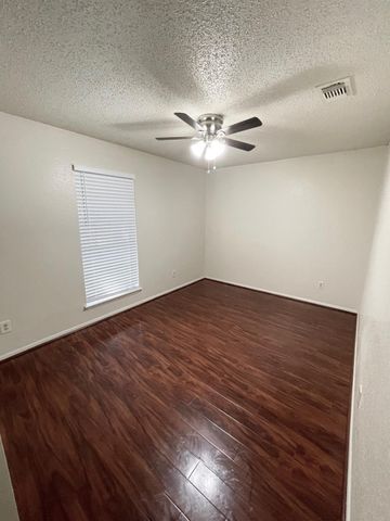 4115 Issacks Way, Sugar Land, TX 77479