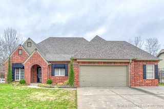 800 S 71st Street, Broken Arrow, OK 74014