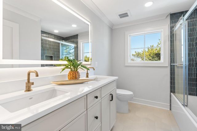 5004 OCEAN BLVD, Long Beach Township, NJ 08008