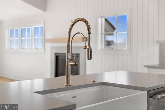 5004 OCEAN BLVD, Long Beach Township, NJ 08008