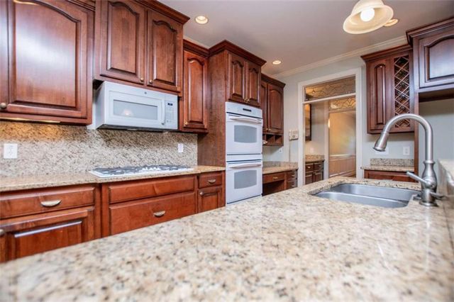 133 Stonegate Trail, Carrollton, GA 30116