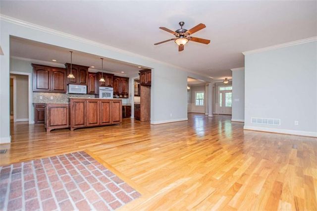 133 Stonegate Trail, Carrollton, GA 30116