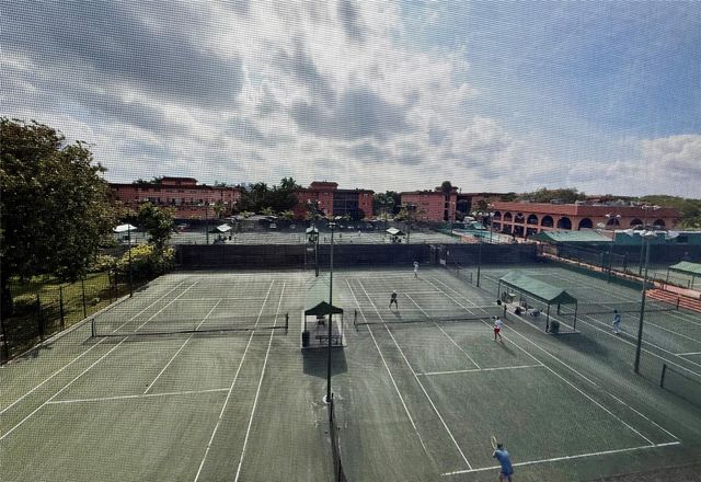 610 Tennis Club Drive 408, Fort Lauderdale, FL 33311