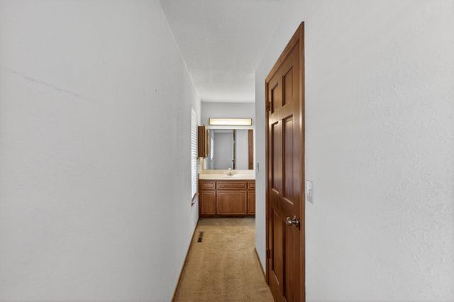 4090 River Woods Dr, Auburn, CA 95602