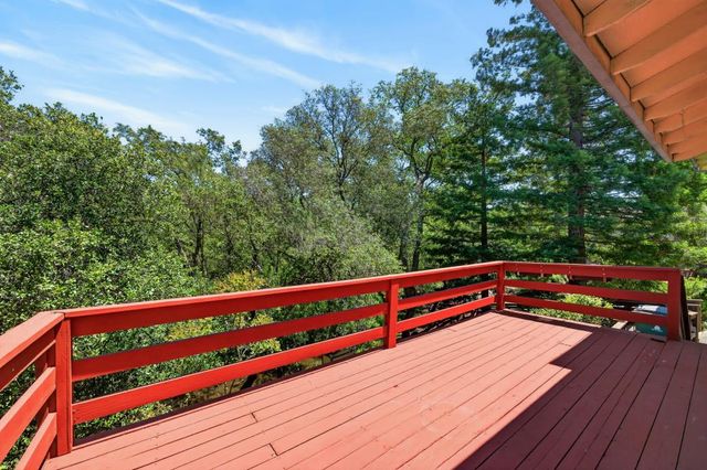 4090 River Woods Dr, Auburn, CA 95602