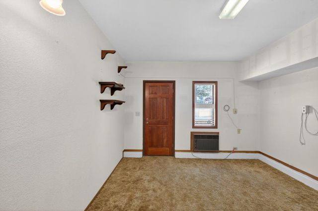 4090 River Woods Dr, Auburn, CA 95602