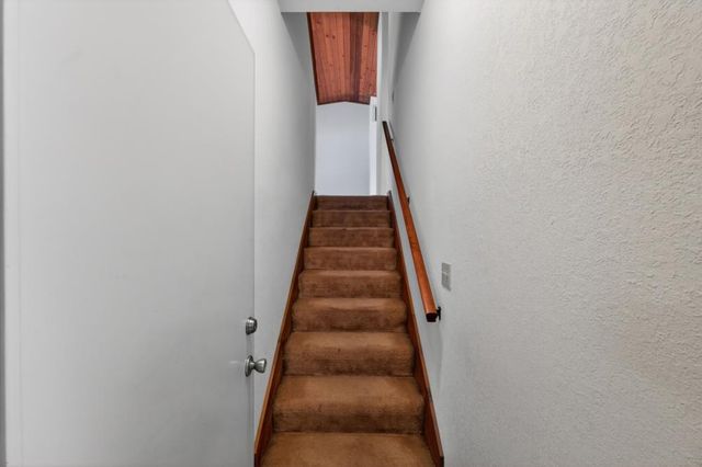 4090 River Woods Dr, Auburn, CA 95602