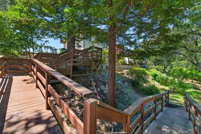 4090 River Woods Dr, Auburn, CA 95602