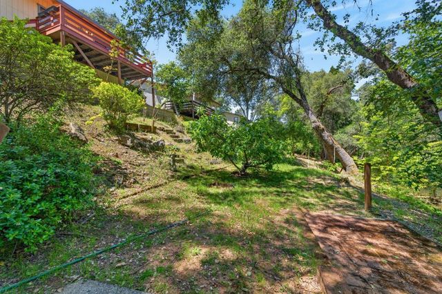 4090 River Woods Dr, Auburn, CA 95602