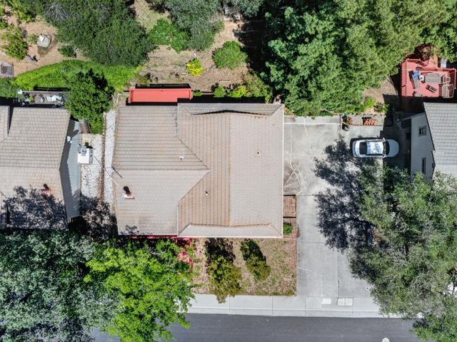 4090 River Woods Dr, Auburn, CA 95602