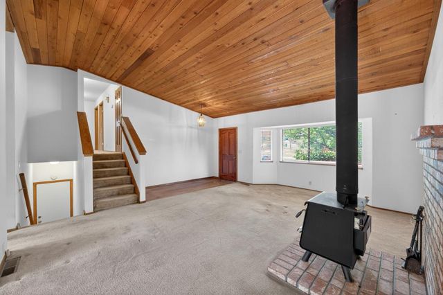 4090 River Woods Dr, Auburn, CA 95602
