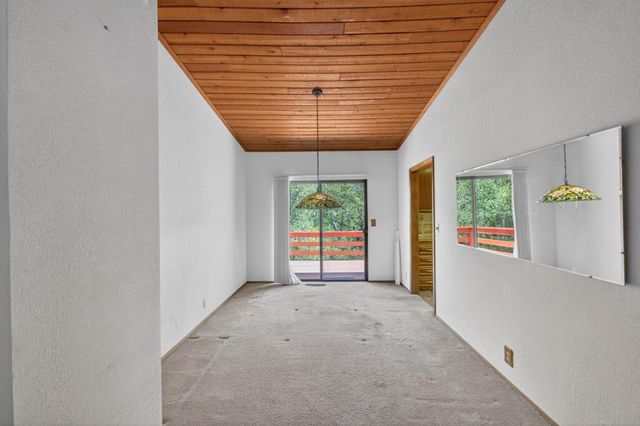 4090 River Woods Dr, Auburn, CA 95602