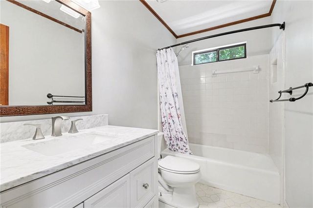 993 Coach House Drive, Tucker, GA 30084