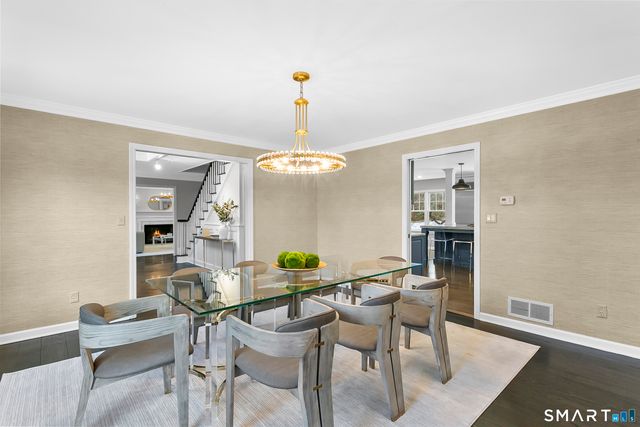 158 Coventry Lane, Fairfield, CT 06824