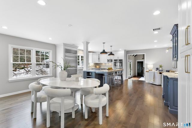 158 Coventry Lane, Fairfield, CT 06824