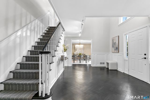 158 Coventry Lane, Fairfield, CT 06824