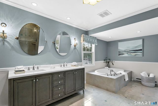 158 Coventry Lane, Fairfield, CT 06824