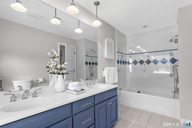 158 Coventry Lane, Fairfield, CT 06824