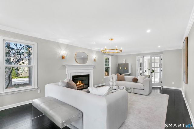 158 Coventry Lane, Fairfield, CT 06824