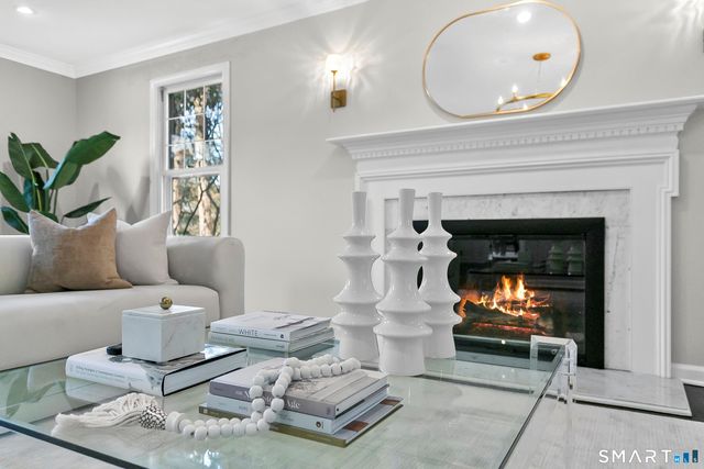 158 Coventry Lane, Fairfield, CT 06824