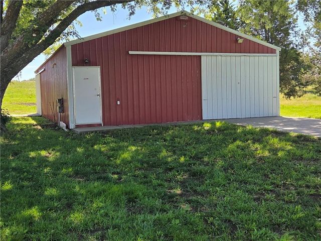6995 SW Arnold Road, Plattsburg, MO 64477